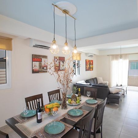 George'S Lux Villa 普罗塔拉斯 外观 照片