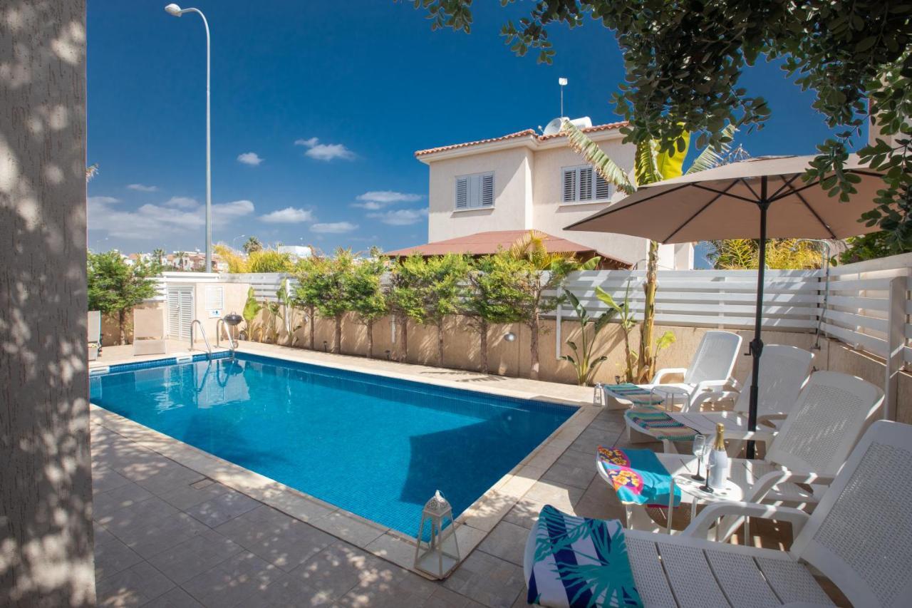 George'S Lux Villa 普罗塔拉斯 外观 照片