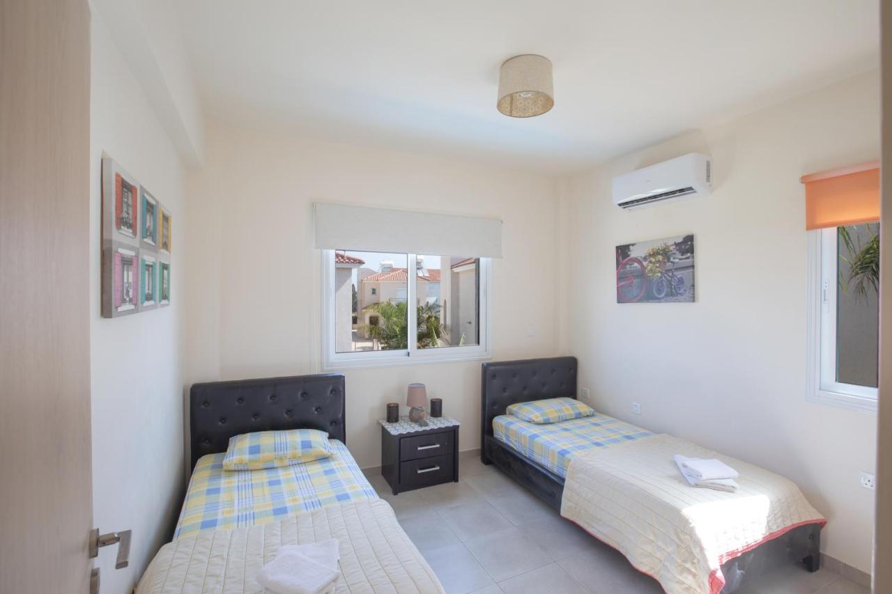 George'S Lux Villa 普罗塔拉斯 外观 照片